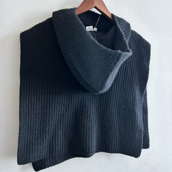 100% Cashmere Hooded Layering Bib- The Cashmere Project - Picture 4 of 5